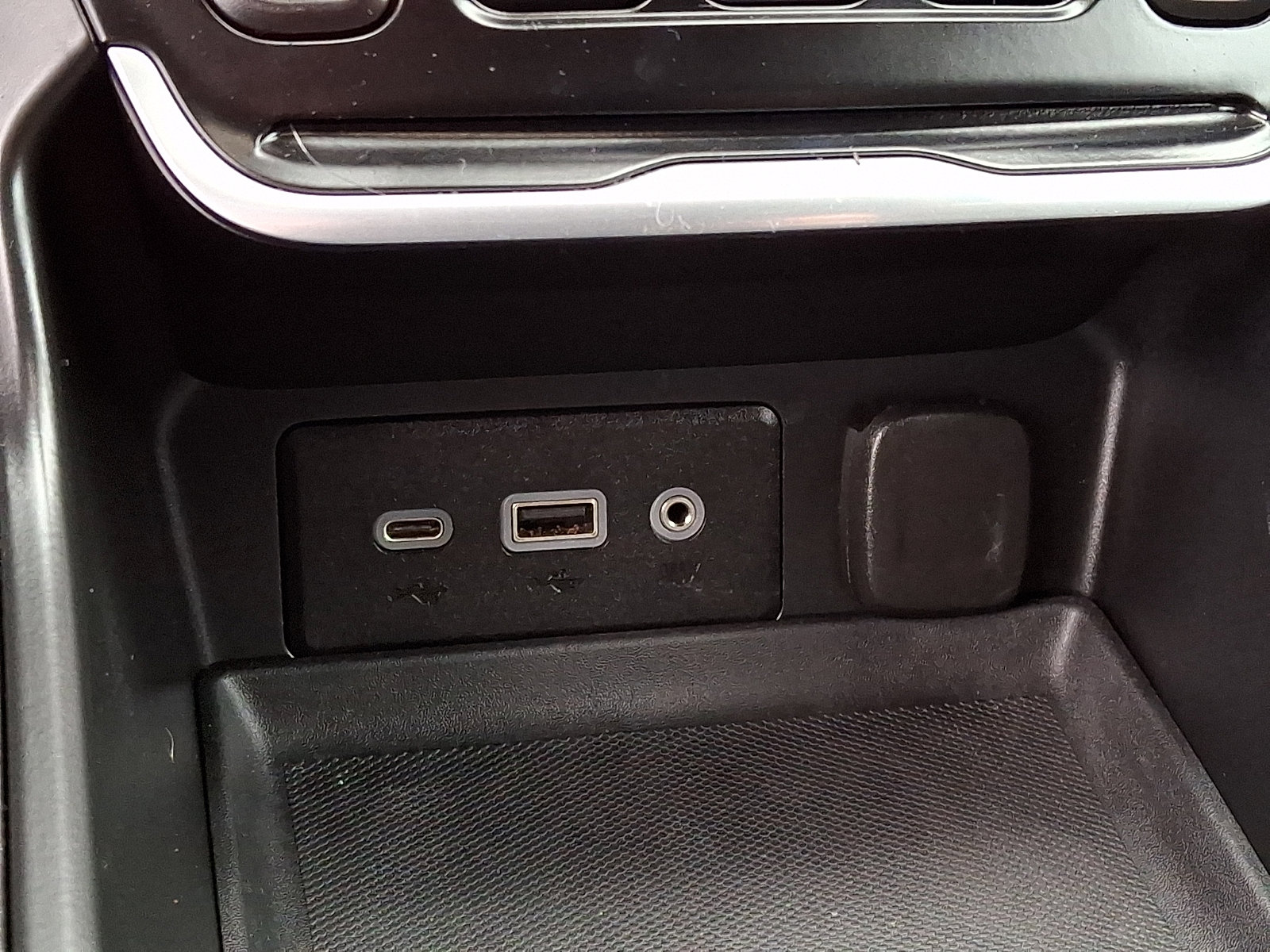 Used 2020 GMC Terrain SLE image 26