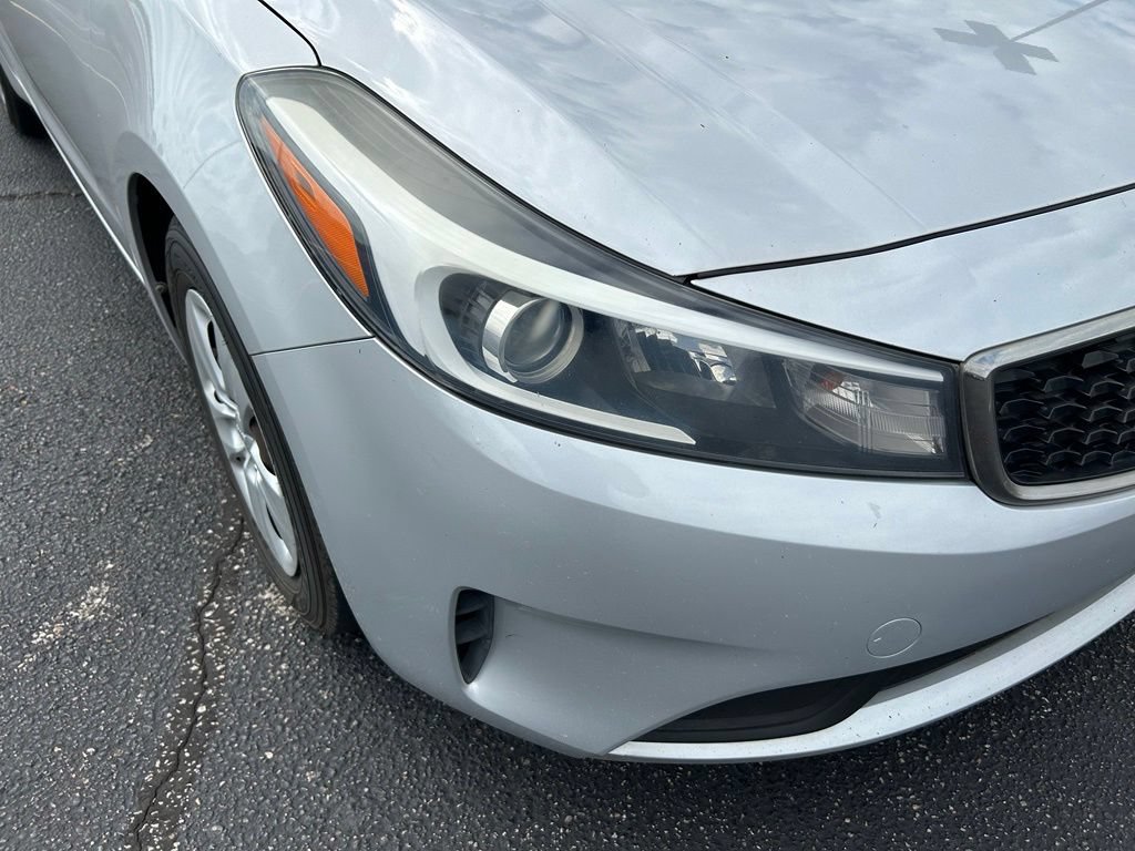 Used 2017 Kia Forte LX w/ LX Popular Package FWD image 3