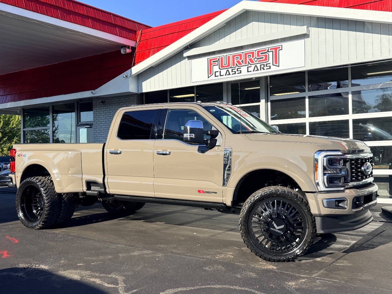 Used 2027 Ford F450 Platinum w/ Platinum Plus Package AWD/4WD image 1