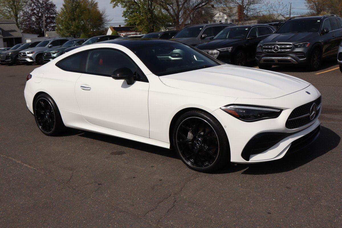 Used 2024 Mercedes-Benz CLE 300 4MATIC Coupe image 3