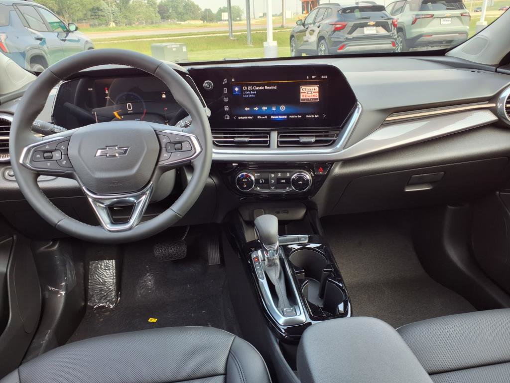 New 2025 Chevrolet Trax ACTIV w/ Driver Confidence Package image 13