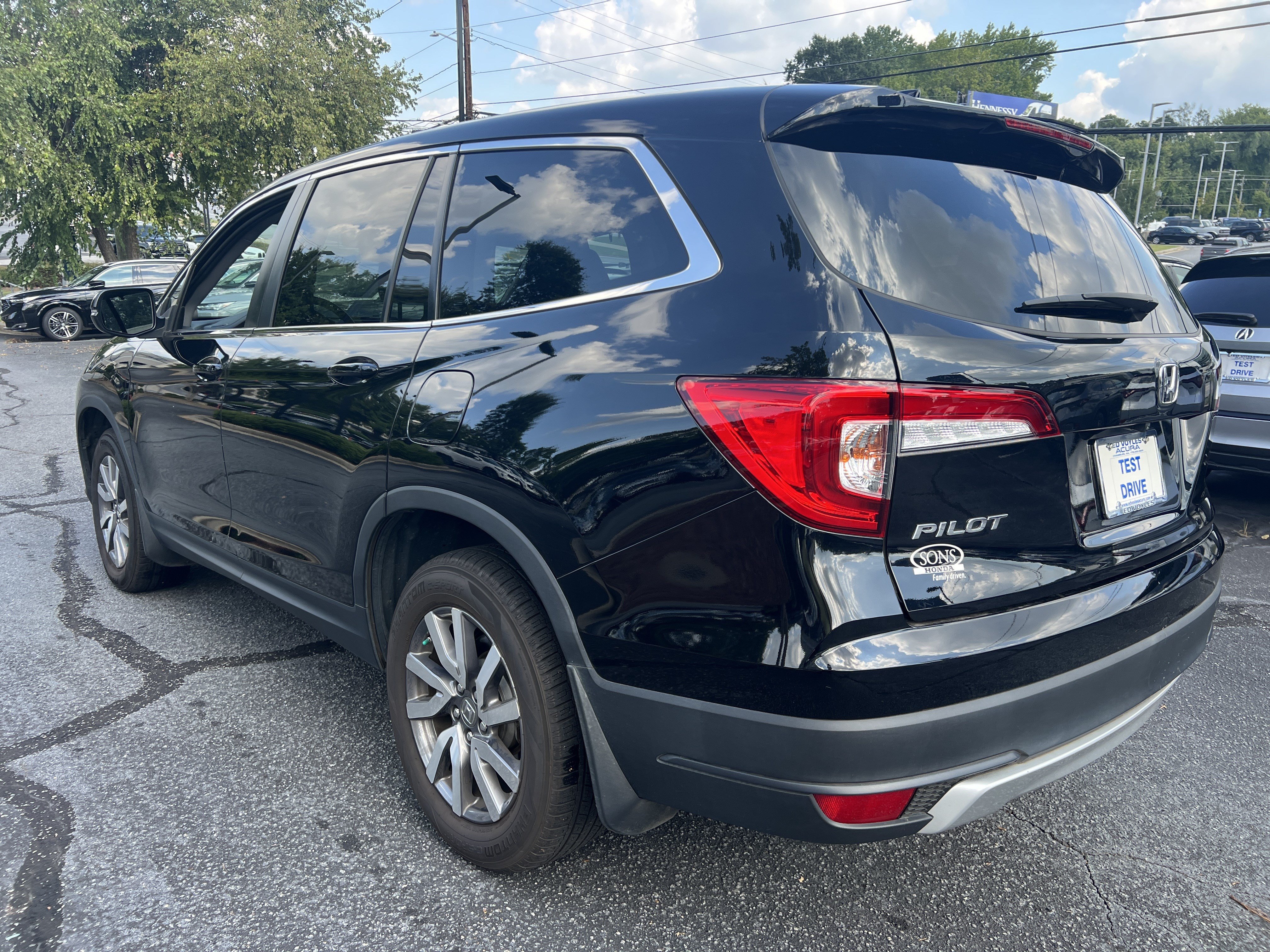 Used 2022 Honda Pilot EX-L image 3