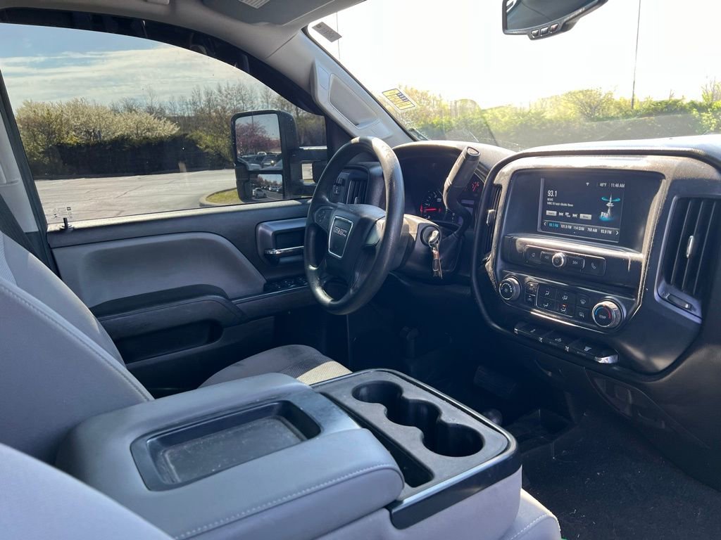 Used 2019 GMC Sierra 2500 4x4 Crew Cab w/ Sierra Convenience Package image 9