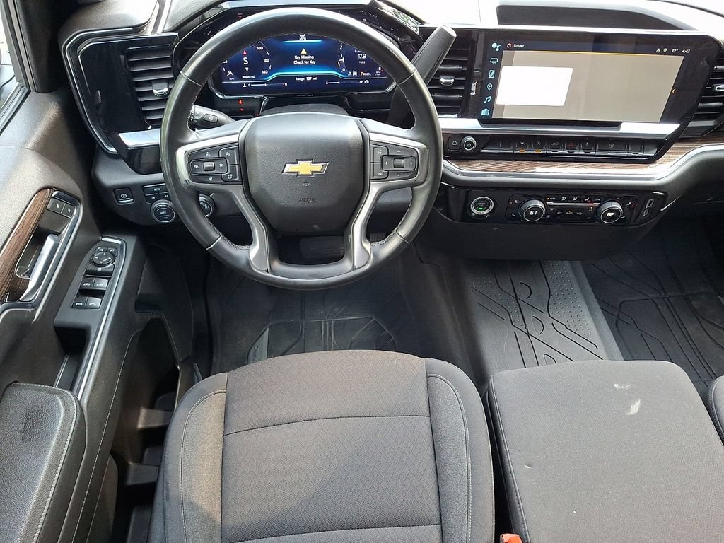 Certified 2024 Chevrolet Silverado 1500 LT AWD/4WD image 11