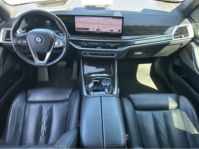 Used 2025 BMW X5 xDrive50e AWD/4WD image 8