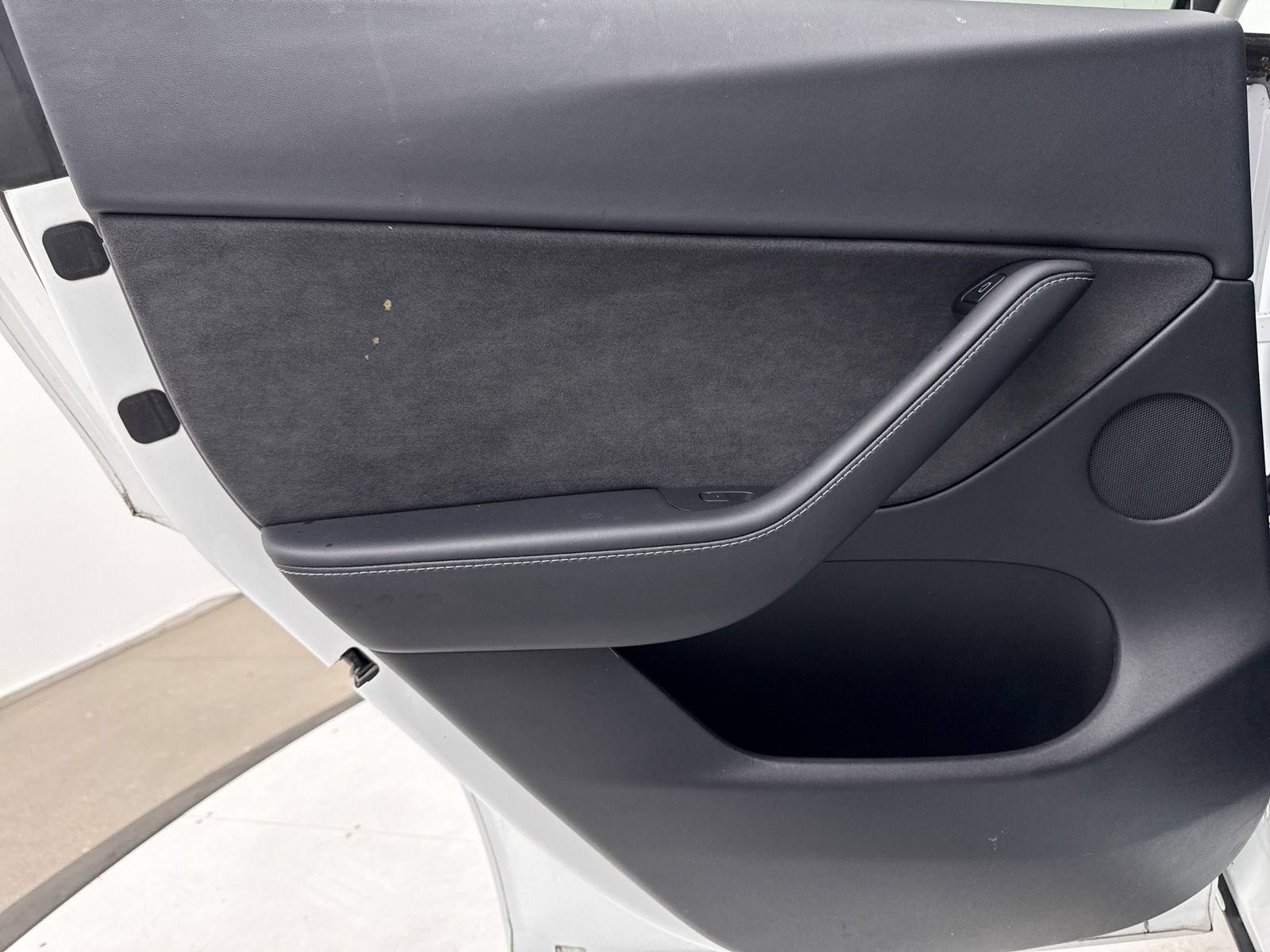 Used 2021 Tesla Model Y Long Range AWD/4WD image 33