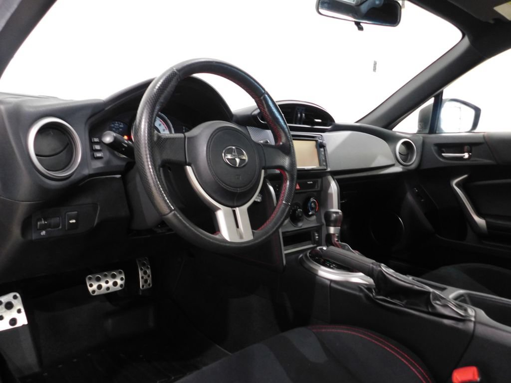 Used 2015 Scion FR-S RWD image 22