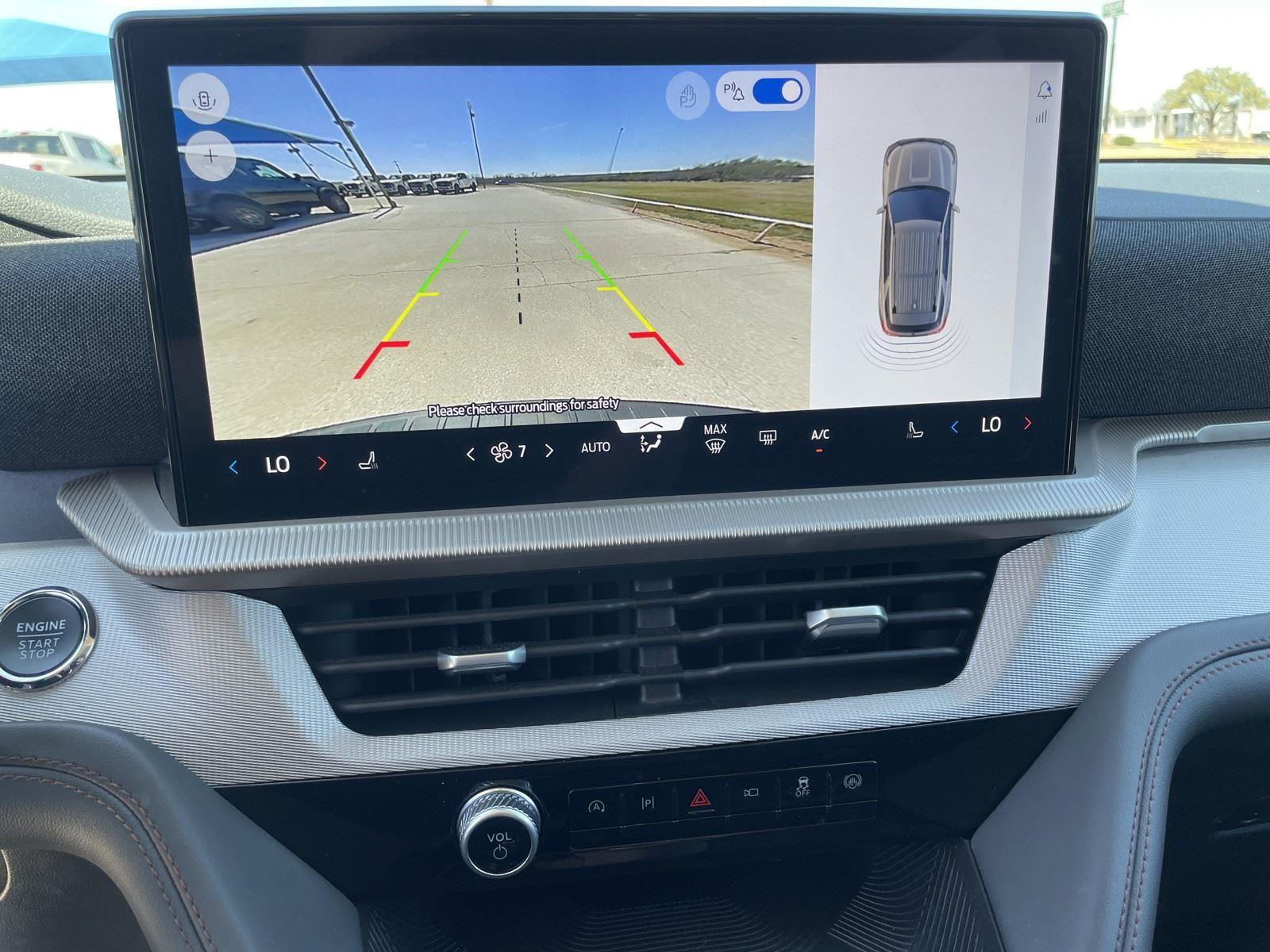 Used 2025 Ford Explorer Active image 19