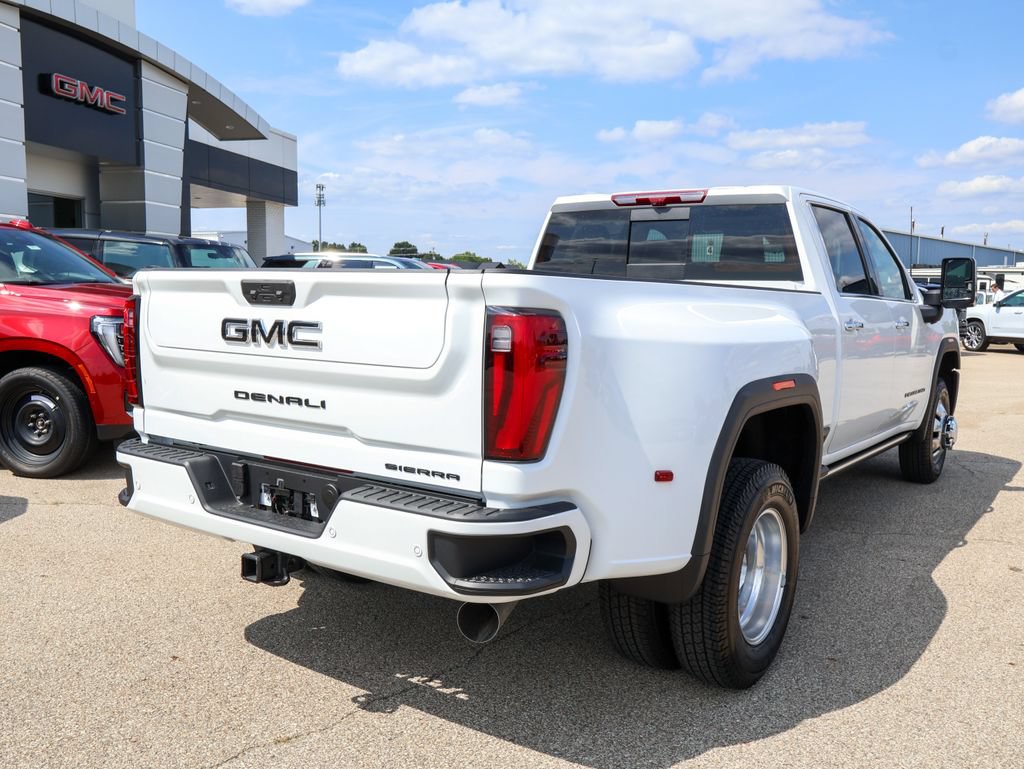 New 2026 GMC Sierra 3500 Denali w/ Denali Reserve Package AWD/4WD image 3