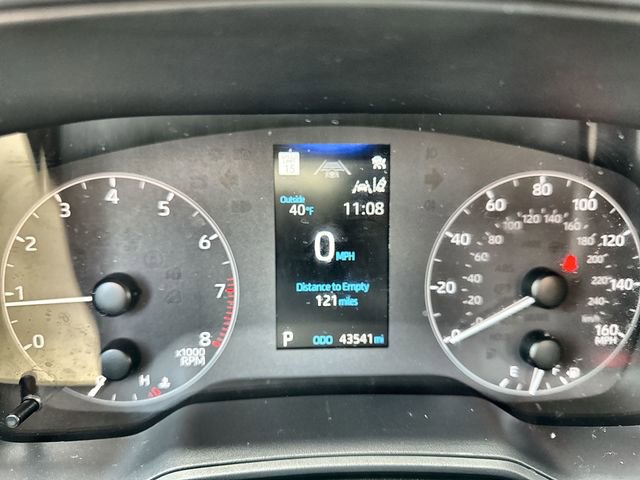 Used 2023 Toyota Corolla Cross LE image 24