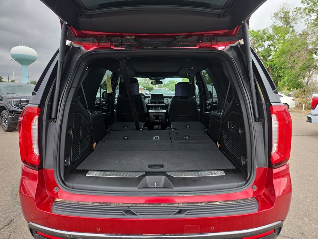Used 2021 GMC Yukon AT4 w/ Rear Media and Nav Package AWD/4WD image 20