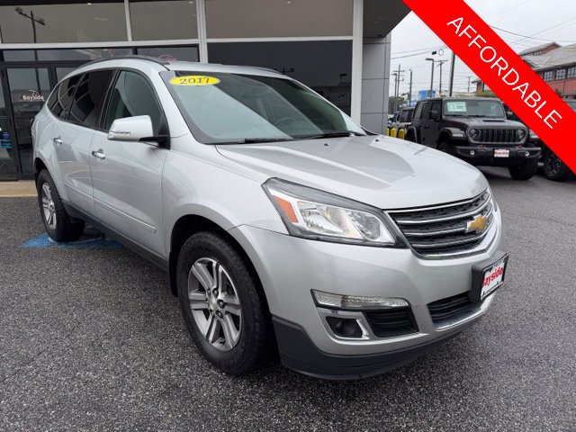 Used 2017 Chevrolet Traverse LT FWD image 4