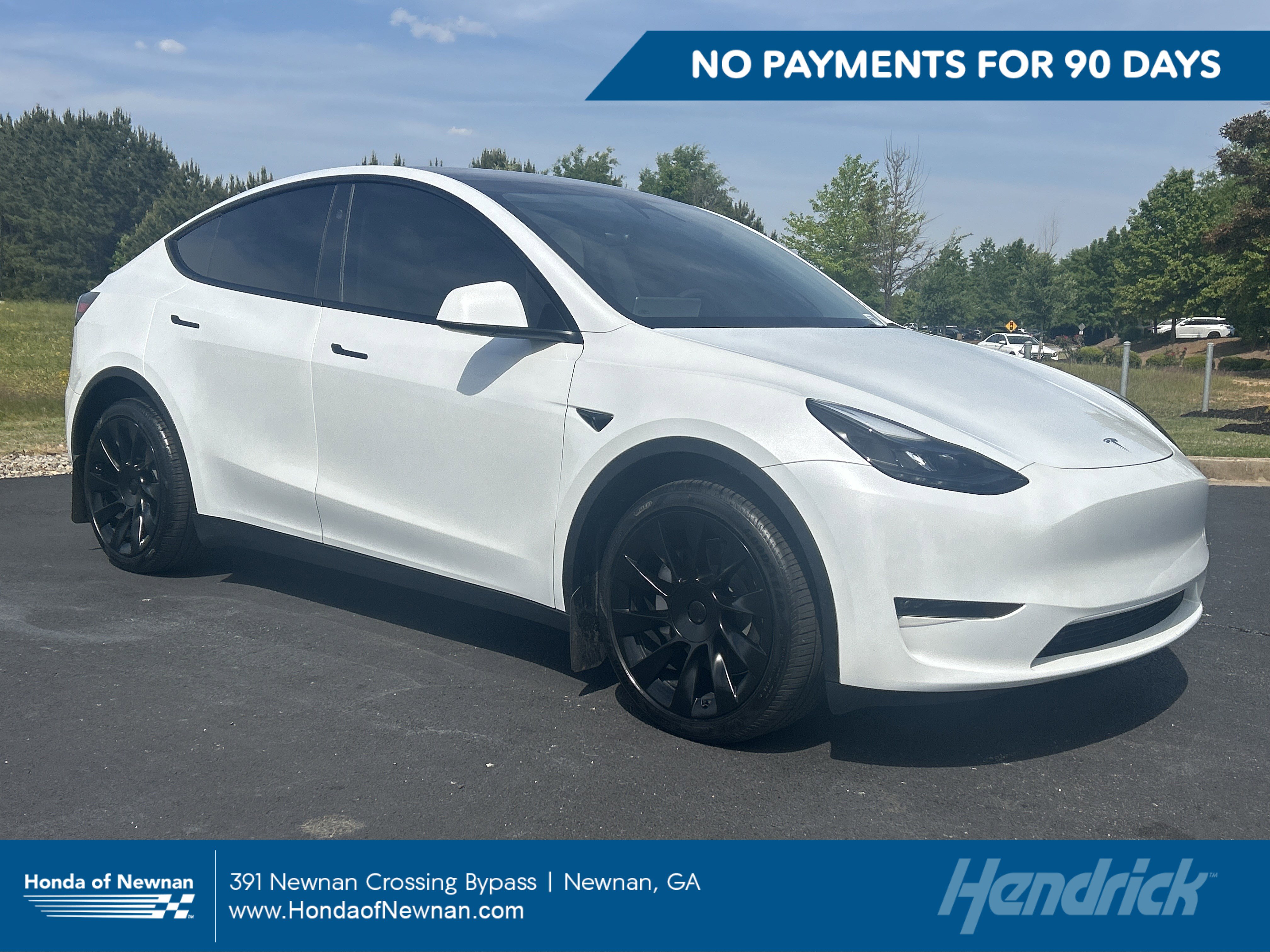 Used 2024 Tesla Model Y Long Range AWD/4WD image 1