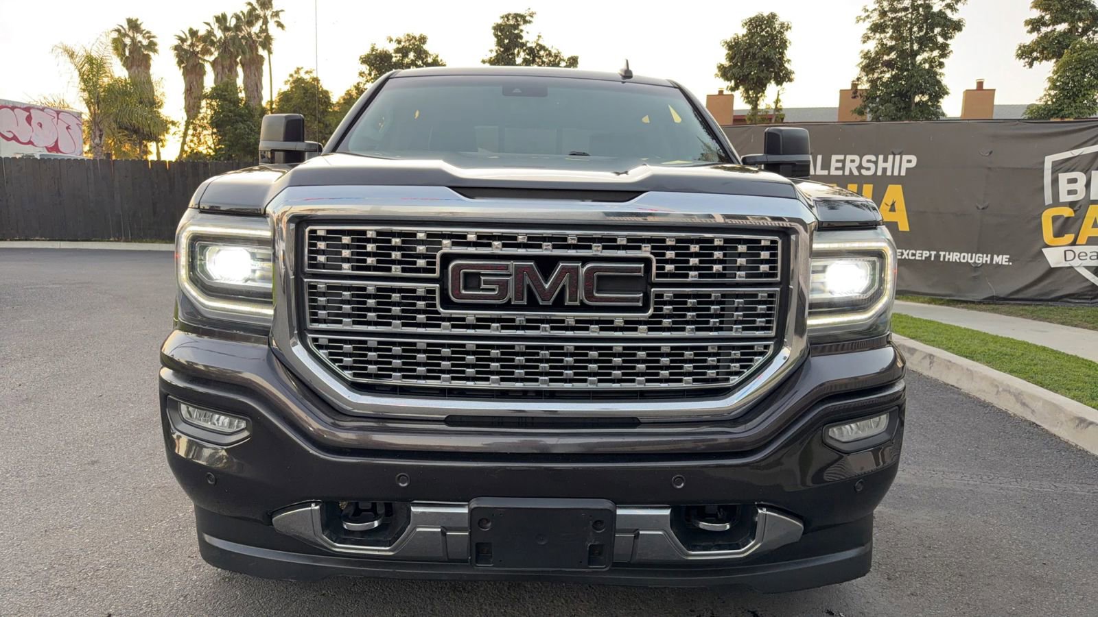 Used 2016 GMC Sierra 1500 Denali w/ Denali Ultimate Package image 11