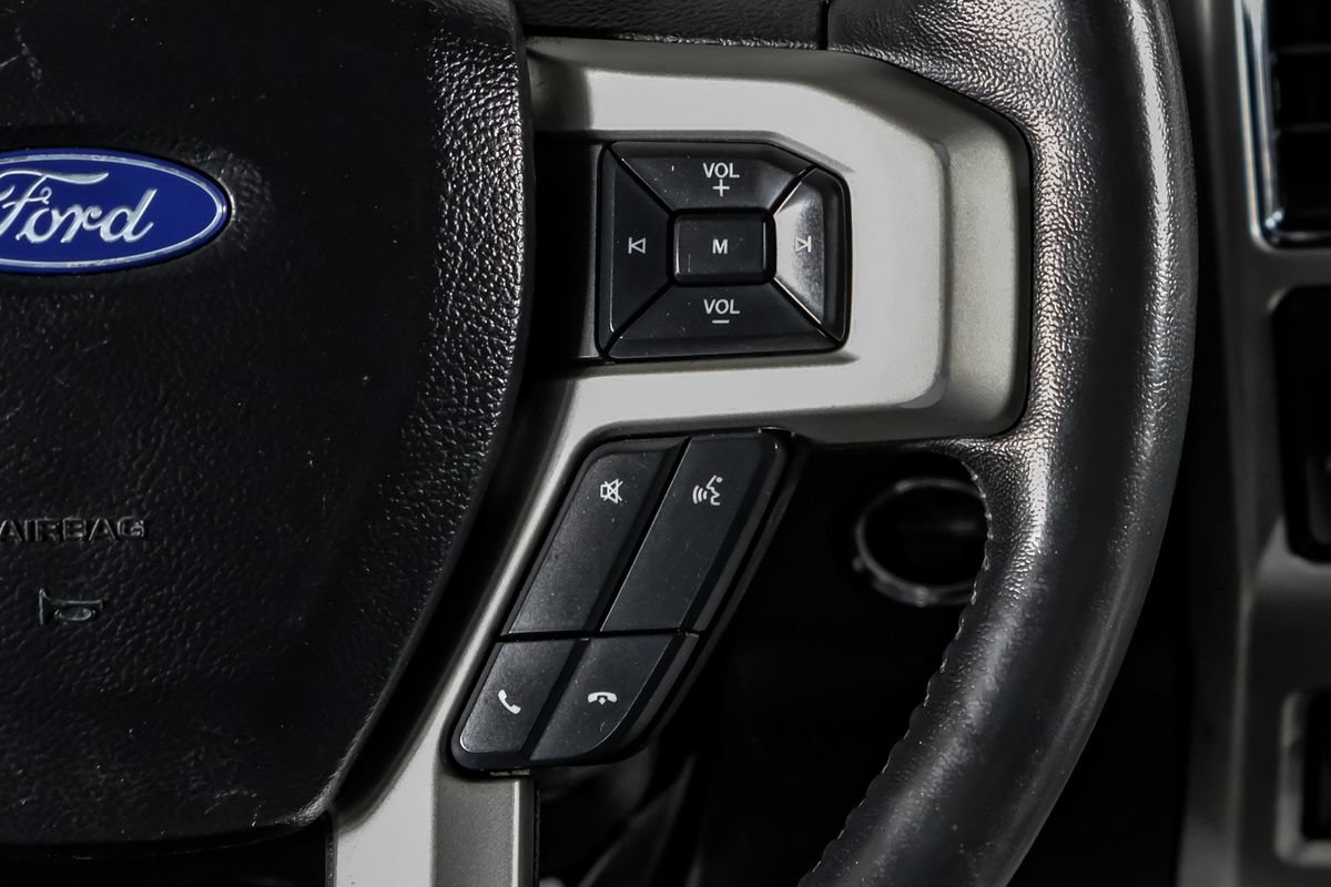 Used 2019 Ford F250 Lariat w/ Lariat Ultimate Package AWD/4WD image 18