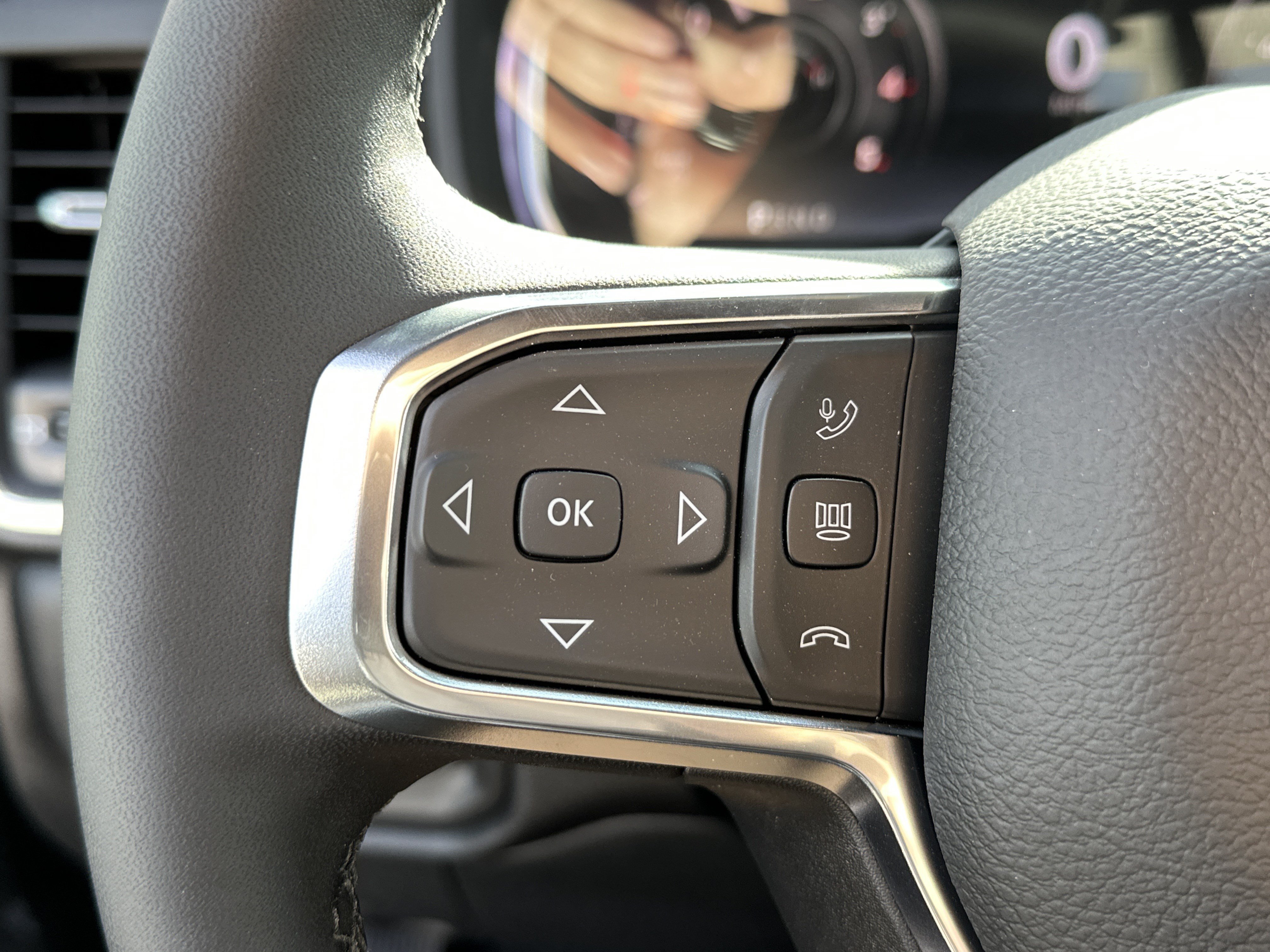 New 2026 RAM 3500 Laramie AWD/4WD image 18