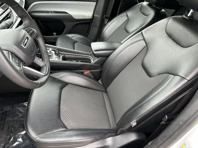 Used 2024 Jeep Compass Latitude image 15