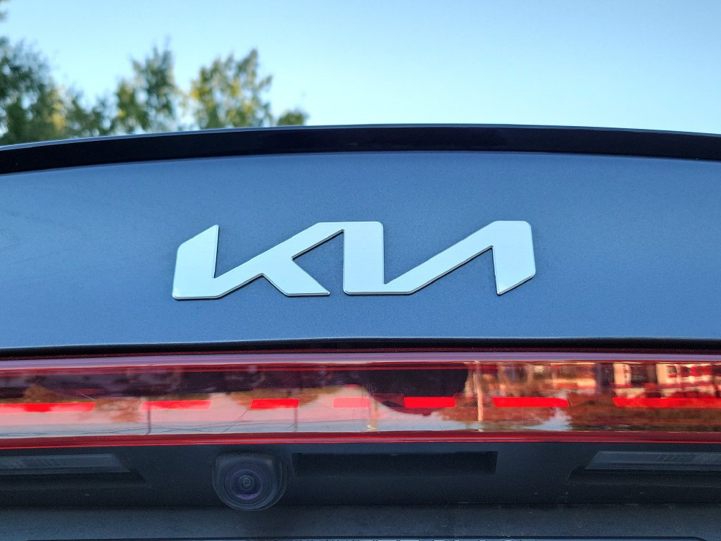 Used 2024 Kia Forte GT-Line w/ GT-Line Premium Package FWD image 10