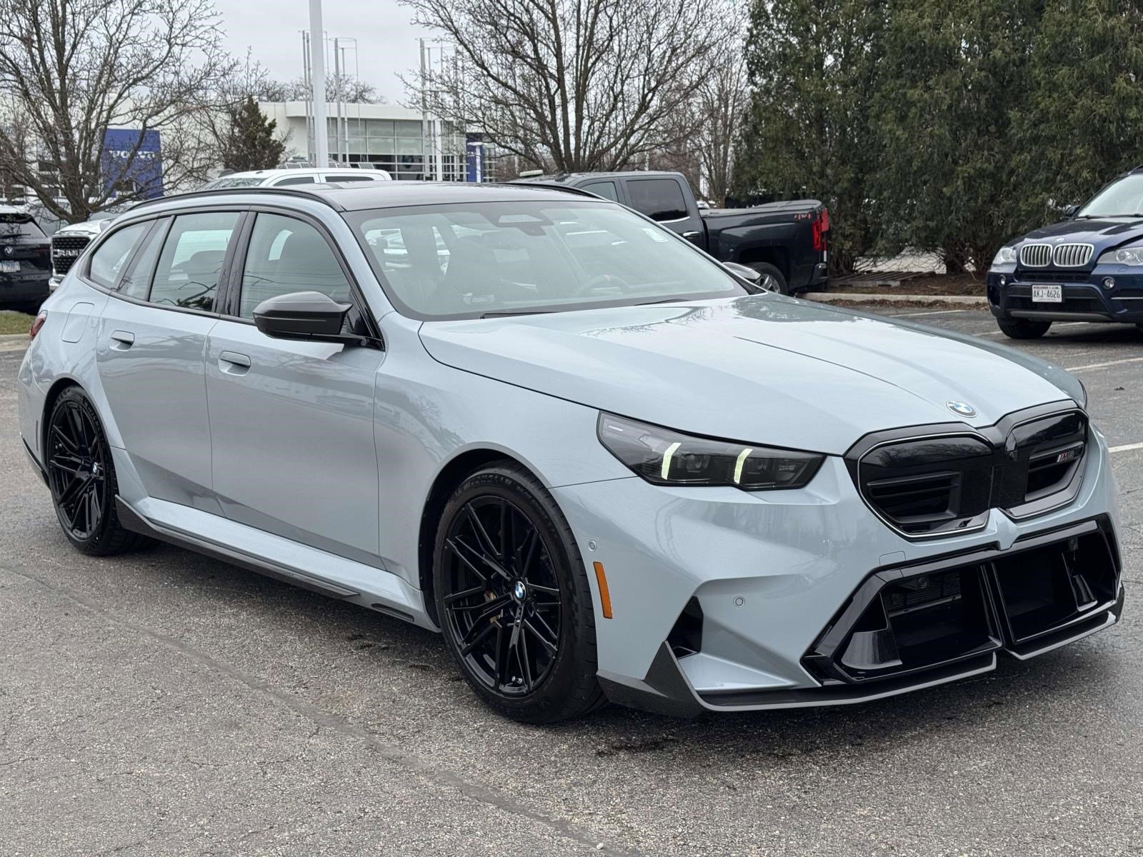 Used 2026 BMW M5 Touring w/ M Driver's Package image 3