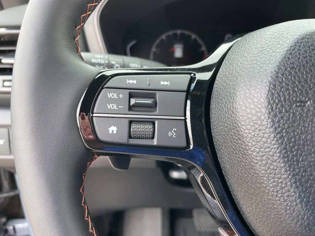 Certified 2025 Honda Pilot TrailSport image 23