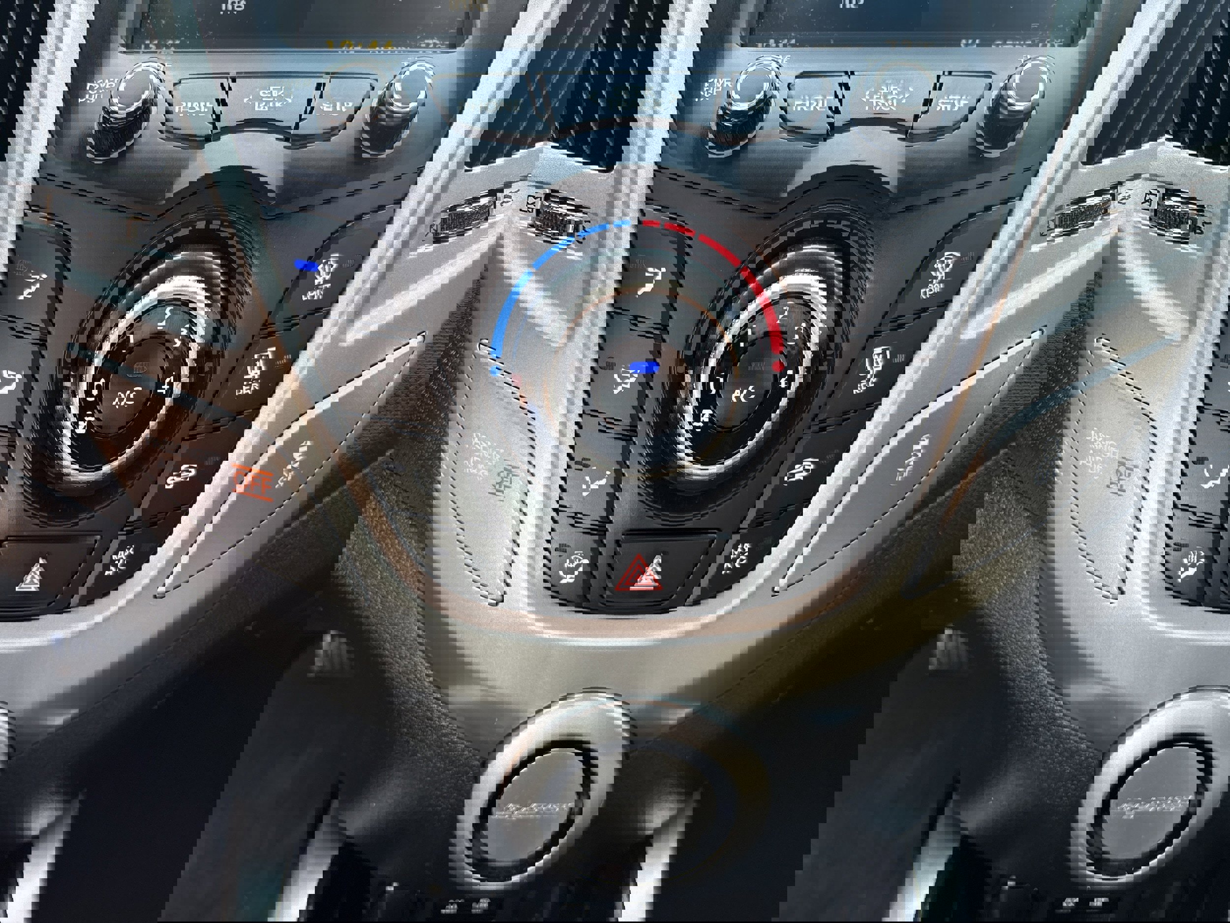 Used 2016 Hyundai Veloster image 20