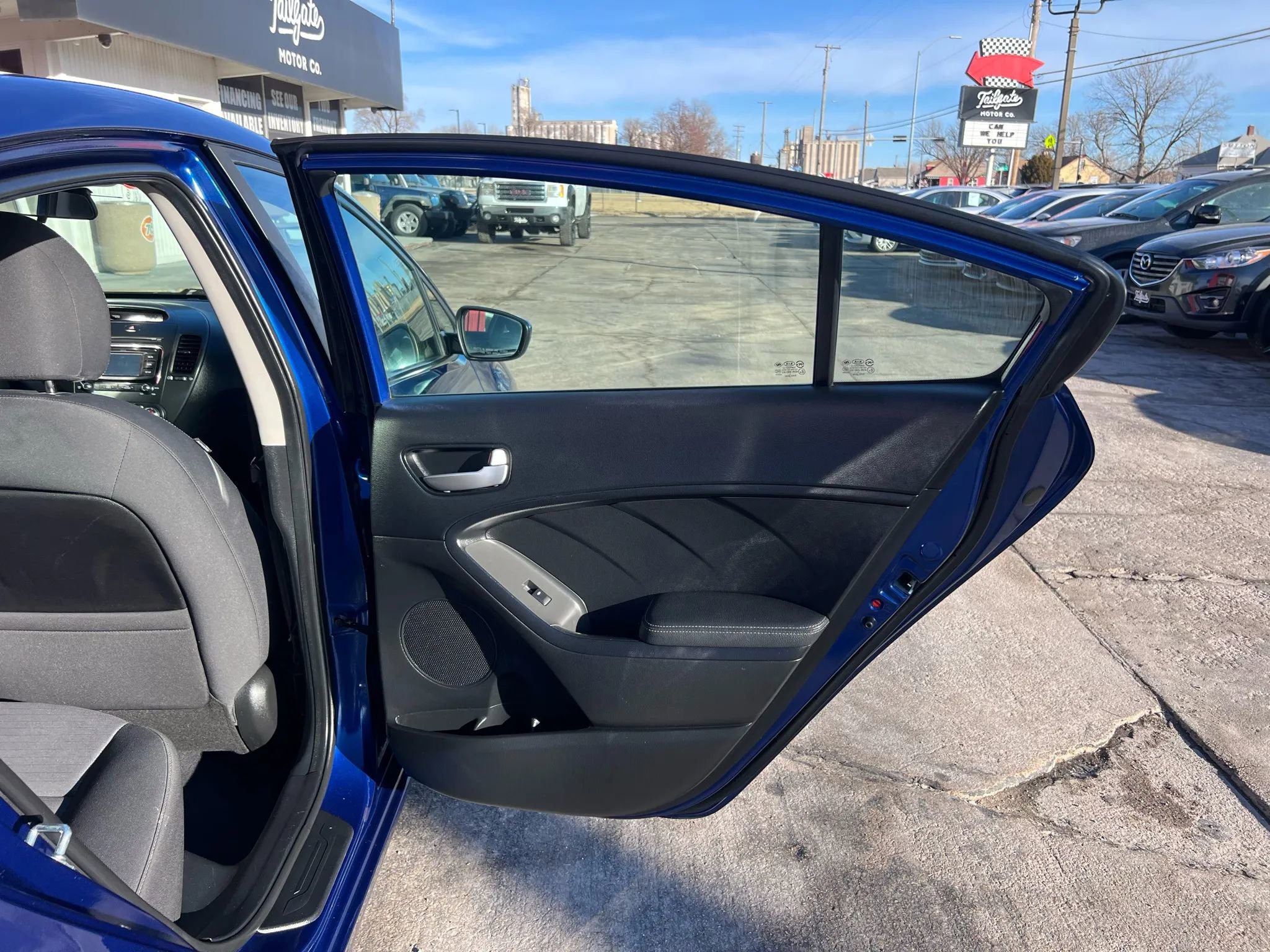 Used 2017 Kia Forte LX w/ LX Popular Package image 15