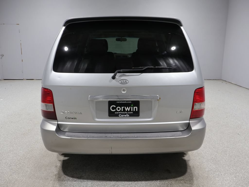 Used 2004 Kia Sedona LX FWD video 3