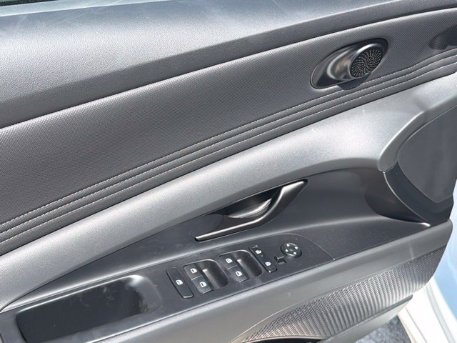 New 2026 Hyundai Elantra SEL Sport FWD image 19