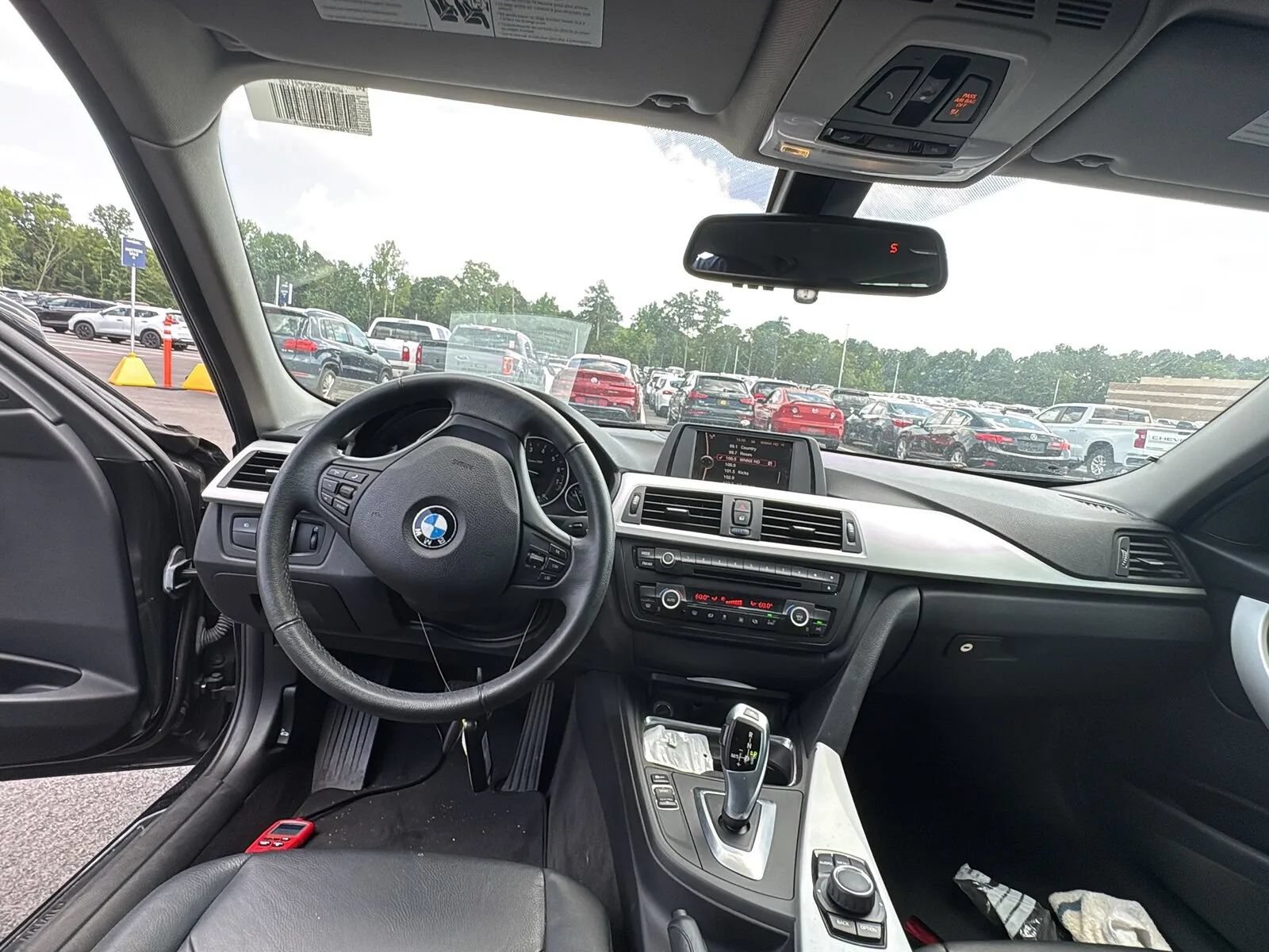 Used 2013 BMW 328i Sedan RWD image 6