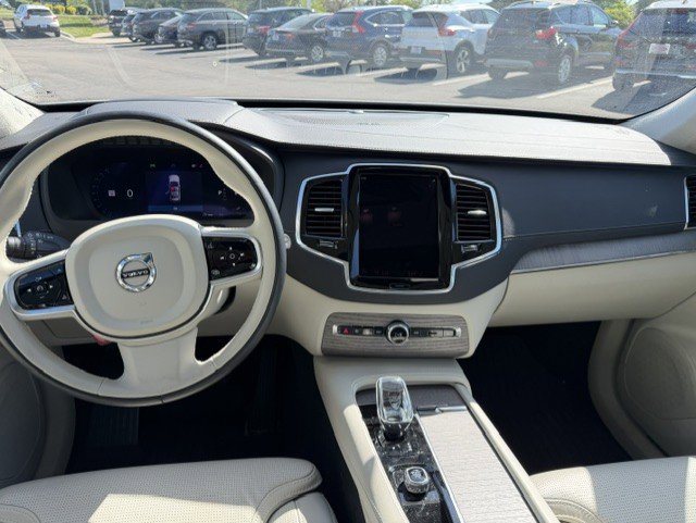 Used 2023 Volvo XC90 B6 Ultimate w/ Lounge Package AWD/4WD image 8