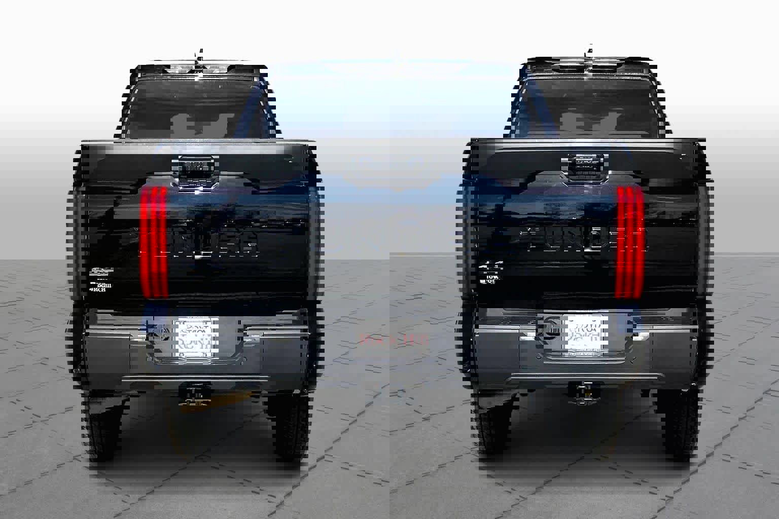 Used 2023 Toyota Tundra SR5 w/ SR5 Convenience Package image 5