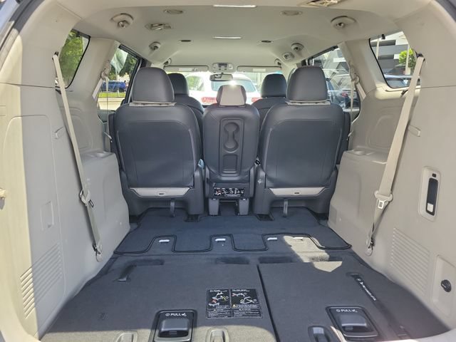 Used 2015 Kia Sedona EX w/ EX Premium Plus Package FWD image 7
