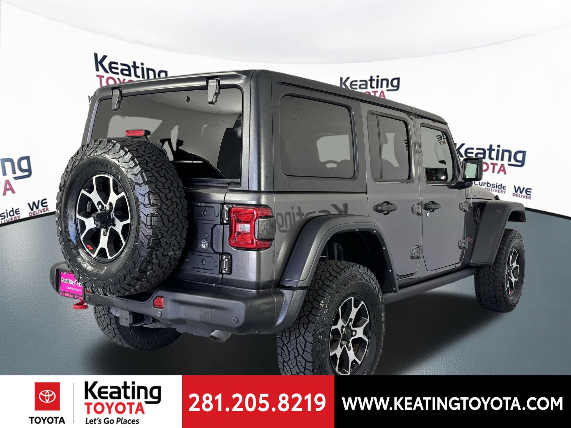 Used 2022 Jeep Wrangler Unlimited Rubicon w/ Steel Bumper Group AWD/4WD image 5
