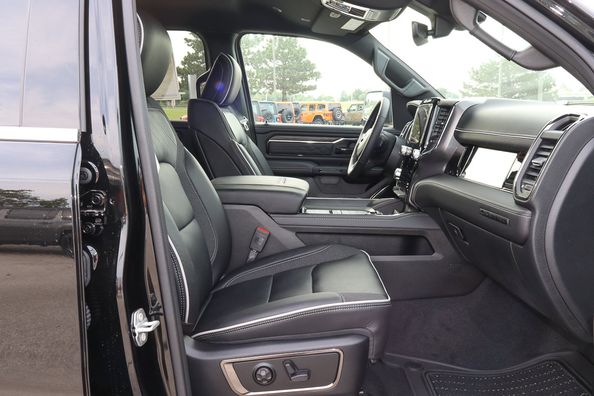 Used 2026 RAM 1500 Limited AWD/4WD image 30