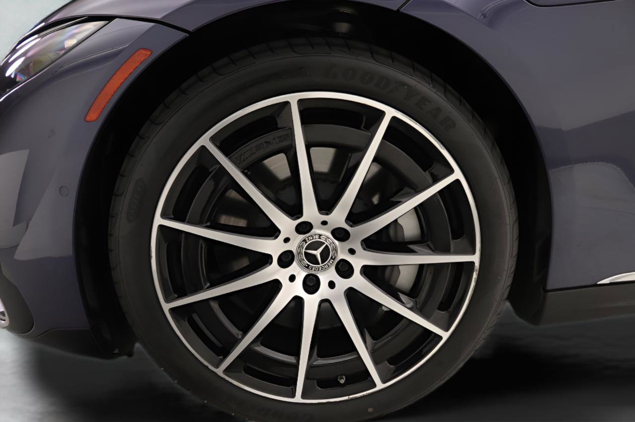 Certified 2023 Mercedes-Benz EQS 580 4MATIC Sedan image 27