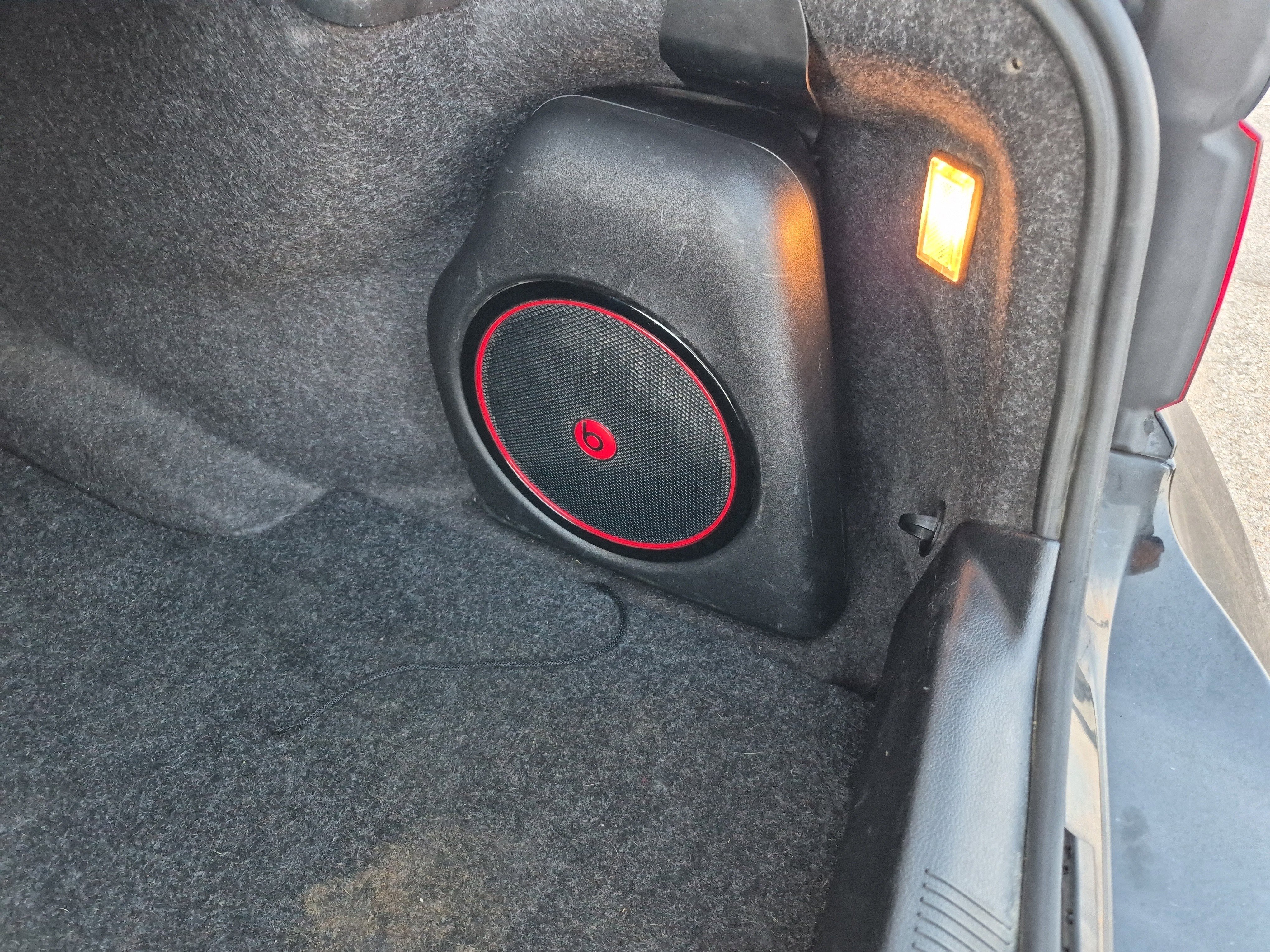 Used 2014 Dodge Charger SXT image 10
