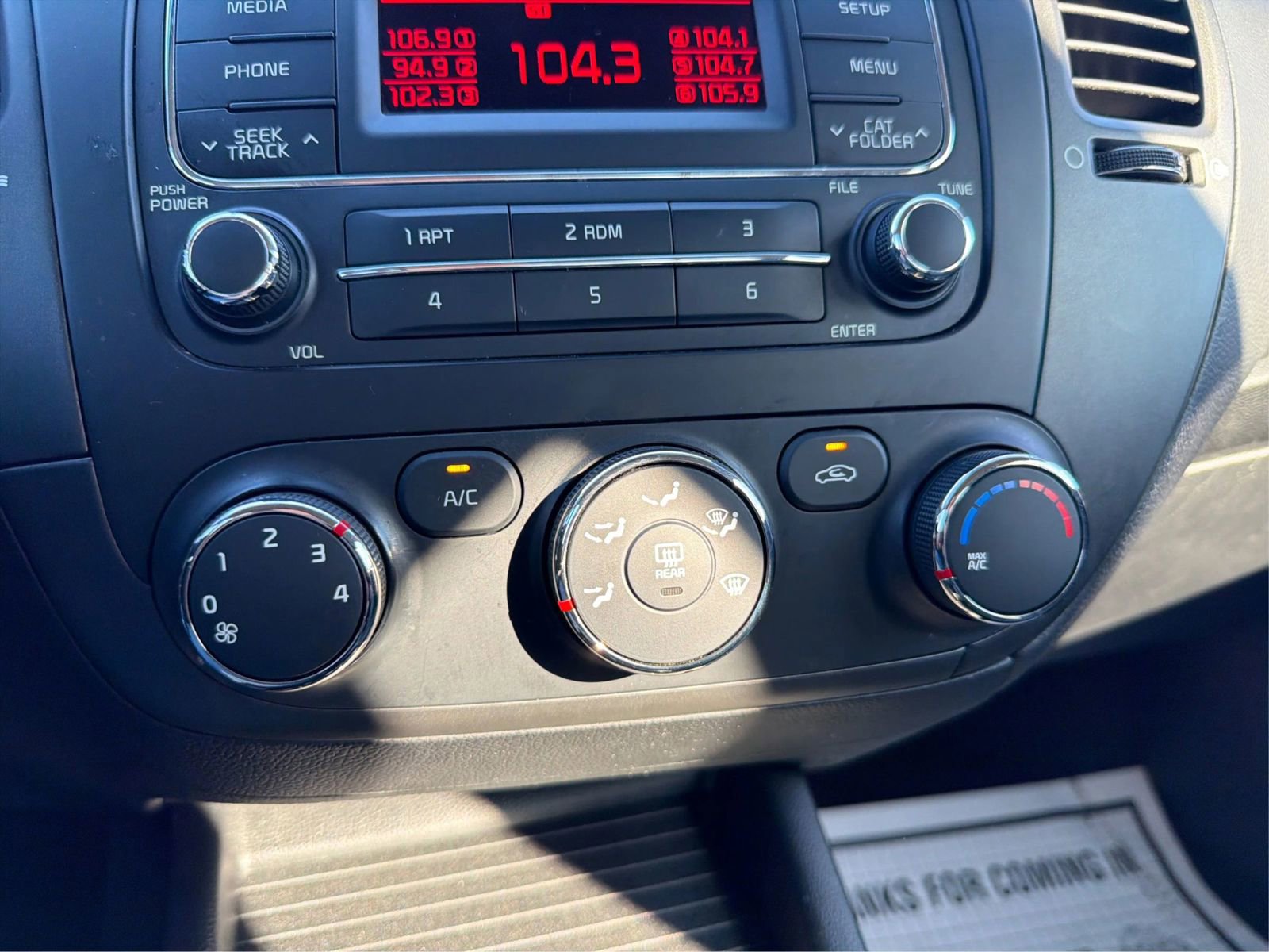 Used 2015 Kia Forte LX w/ Popular Package image 25