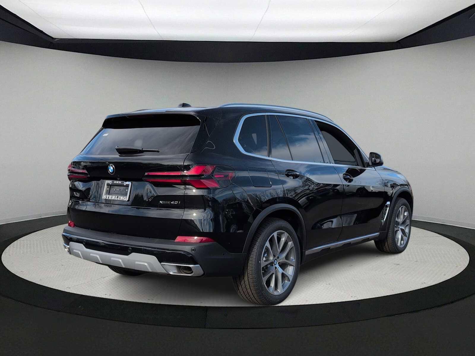 New 2026 BMW X5 xDrive40i w/ Premium Package image 8