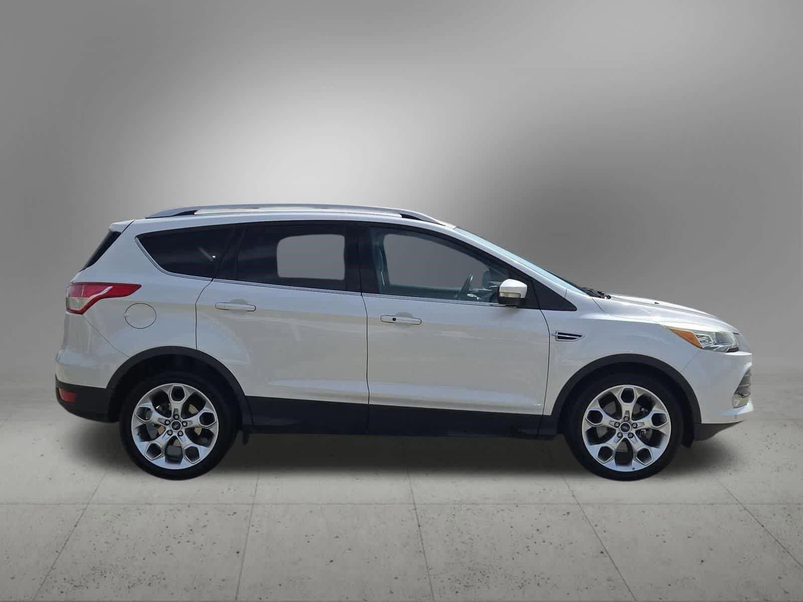 Used 2014 Ford Escape Titanium w/ Equipment Group 401A FWD image 7