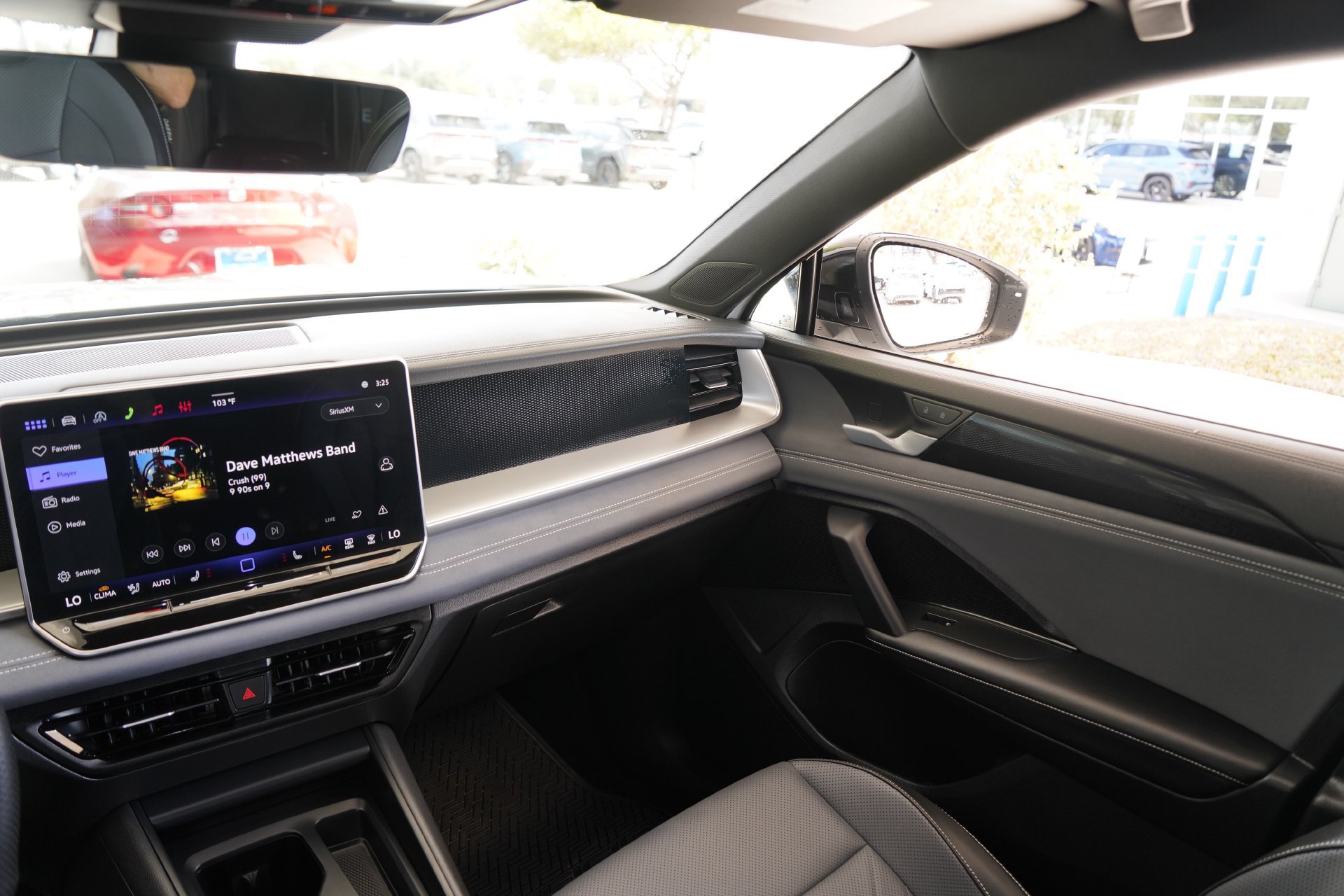Certified 2026 Volkswagen Tiguan SE R-Line FWD image 27