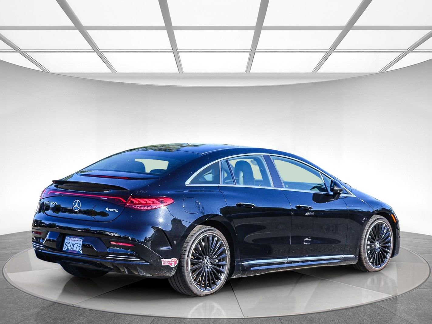 Used 2023 Mercedes-Benz EQE 500 4MATIC Sedan image 3