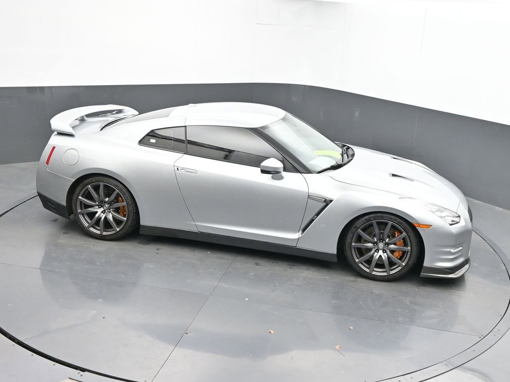 Used 2012 Nissan GT-R Premium AWD/4WD image 37