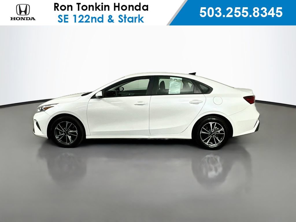 Used 2024 Kia Forte LXS FWD image 5