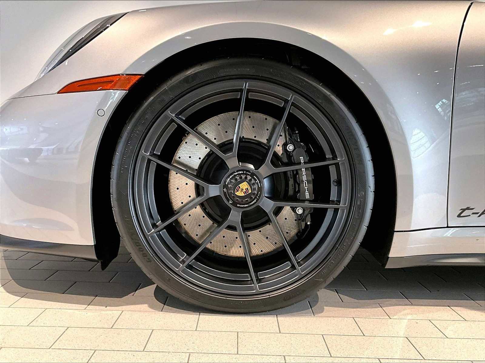 New 2026 Porsche 911 Carrera GTS image 11