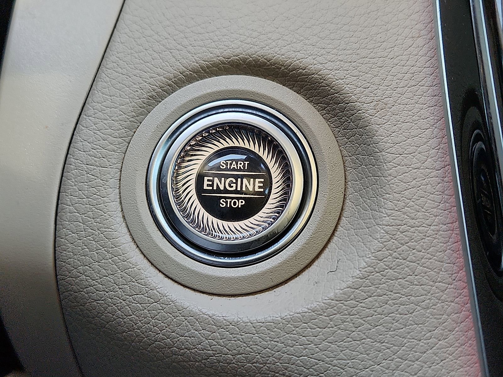 Used 2022 Mercedes-Benz GLC 300 image 17