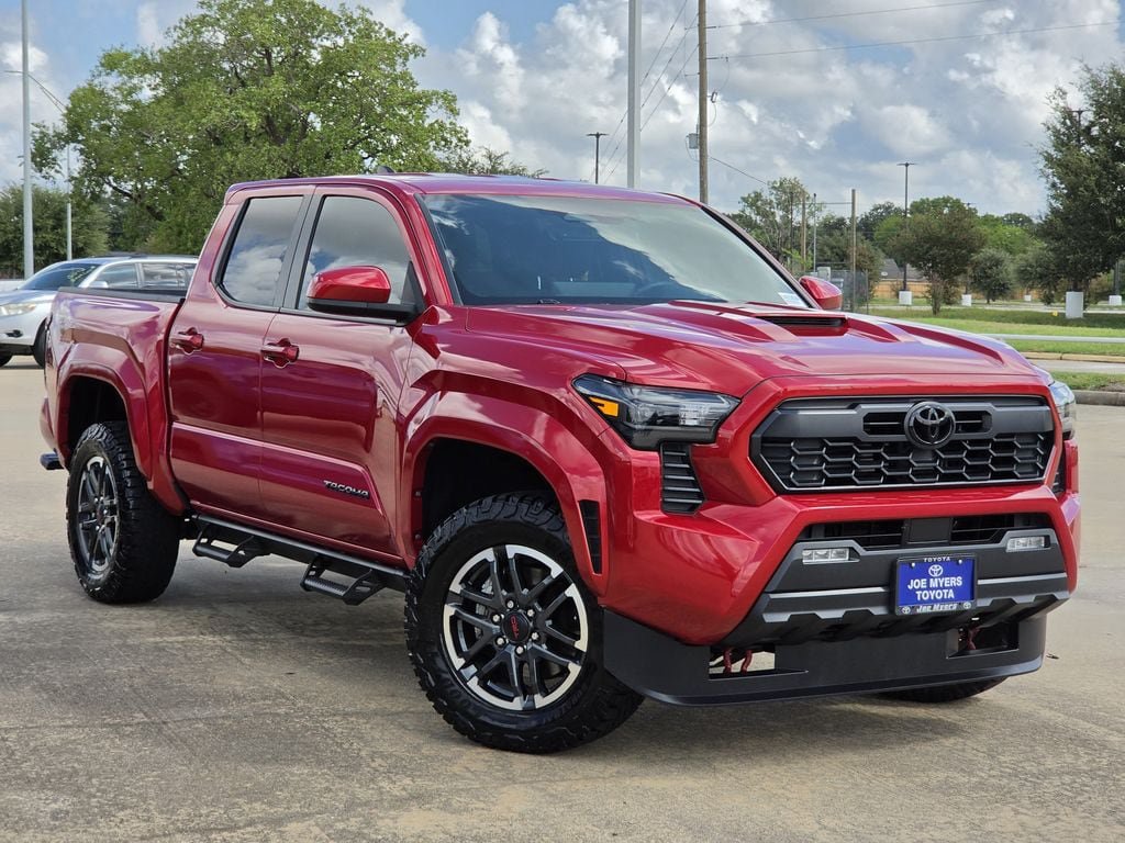 Used 2025 Toyota Tacoma TRD Sport AWD/4WD image 2