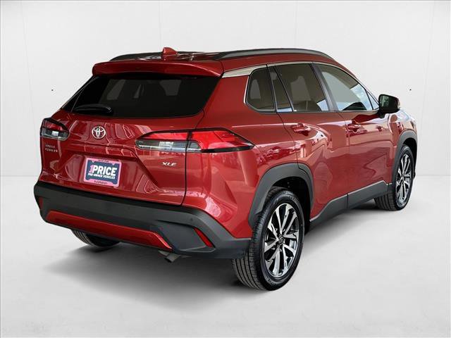 Used 2023 Toyota Corolla Cross XLE image 6