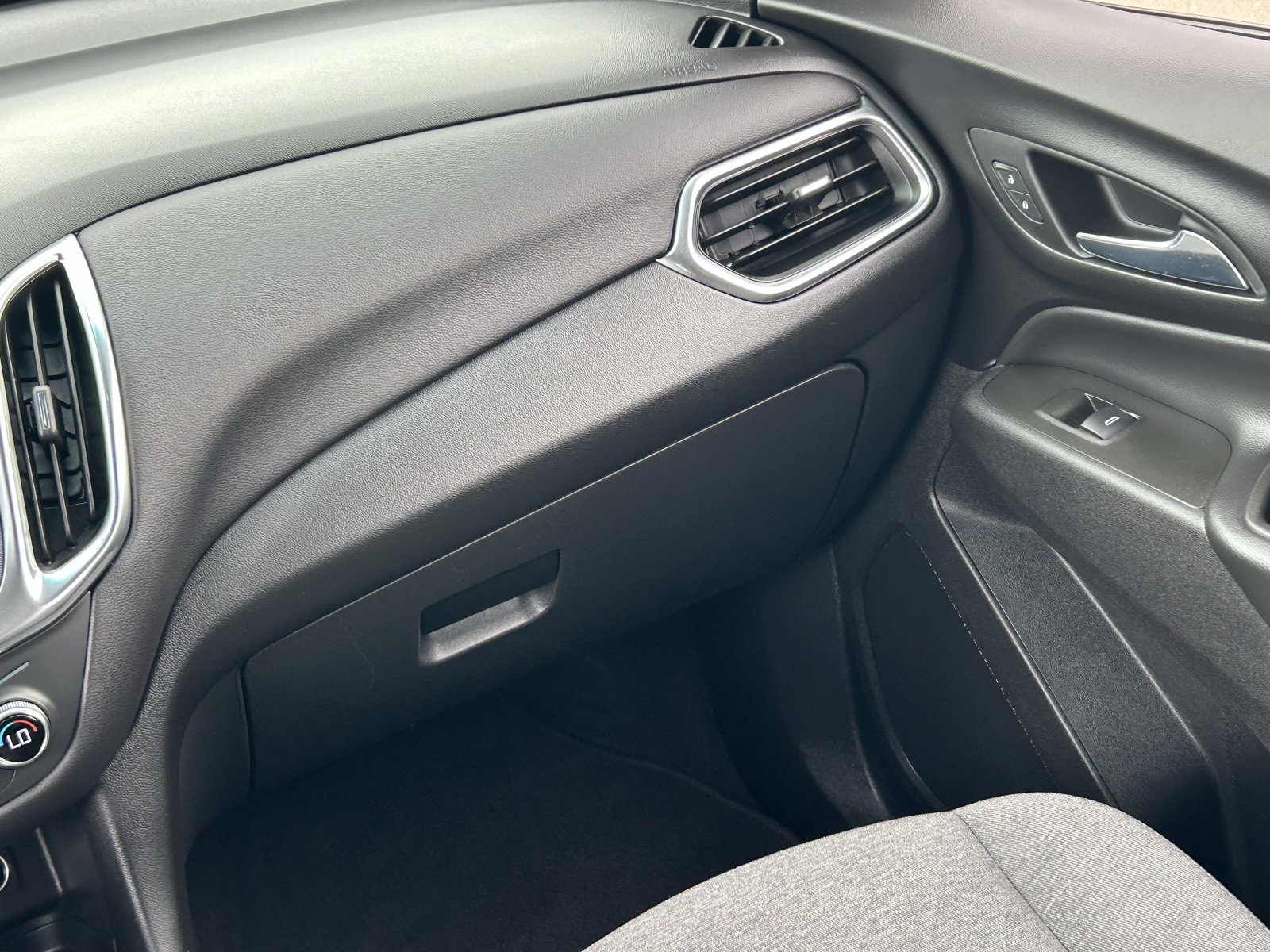 Certified 2024 Chevrolet Equinox LT FWD image 19