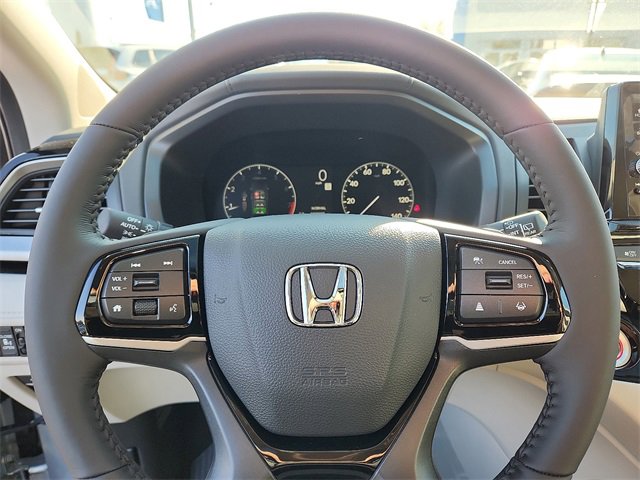 New 2026 Honda Odyssey Touring image 18