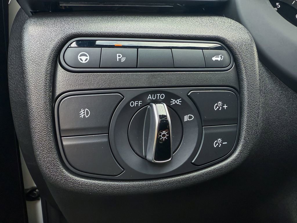 Used 2023 INFINITI QX55 Essential image 29